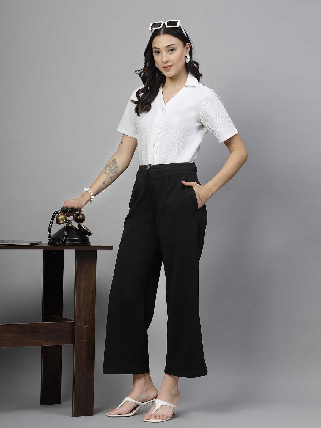 Style Quotient Women White knit shirt