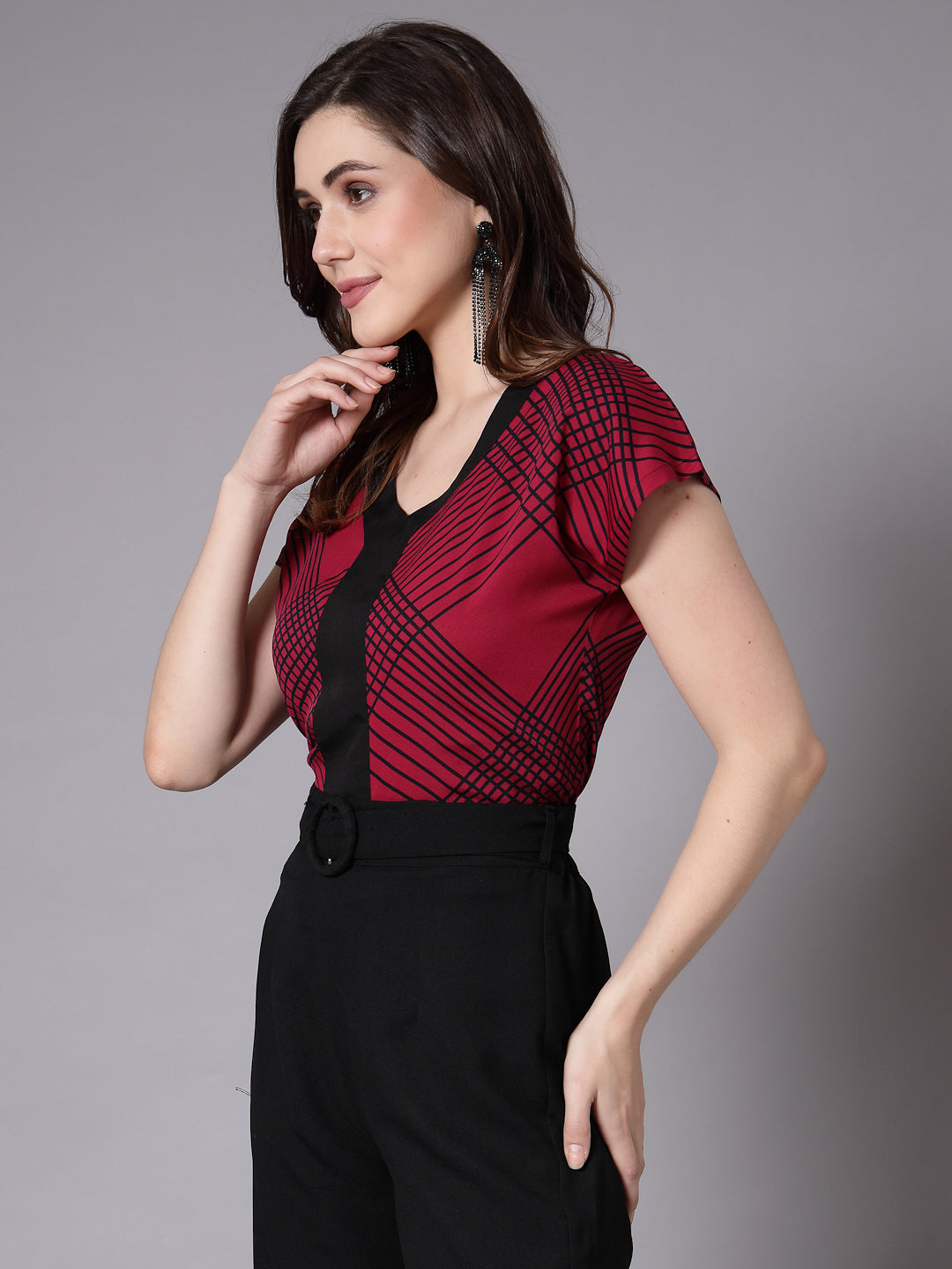 Style Quotient Women Smart Contrast Top with drop Shoulder V-neck Top