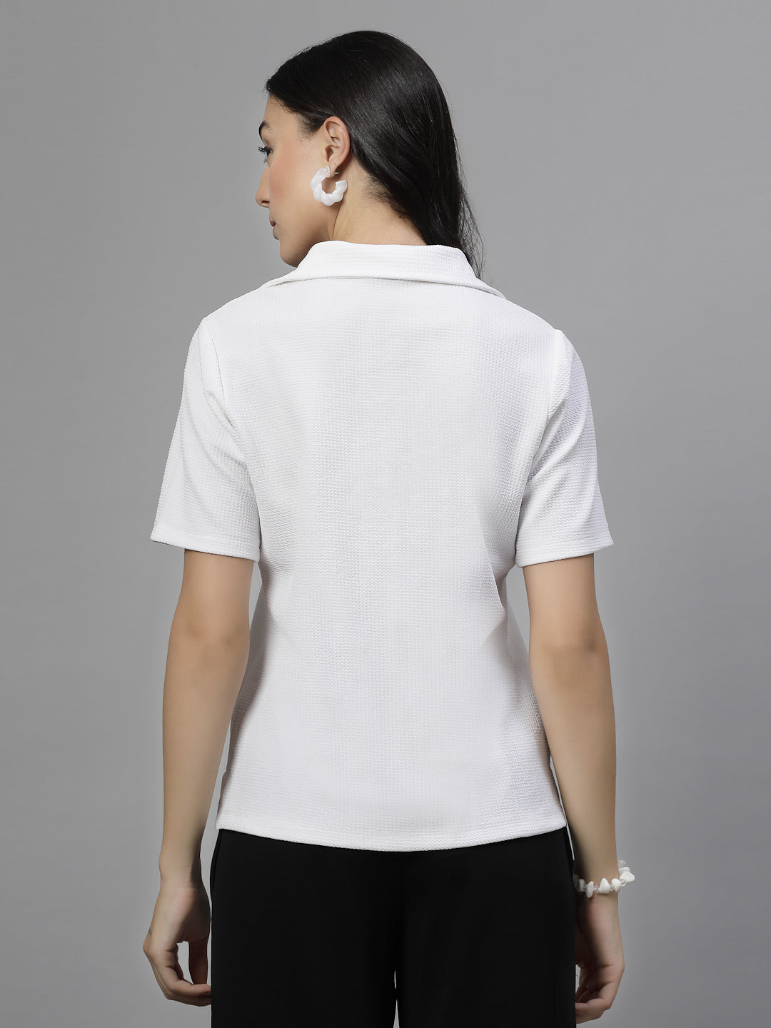 Style Quotient Women White knit shirt
