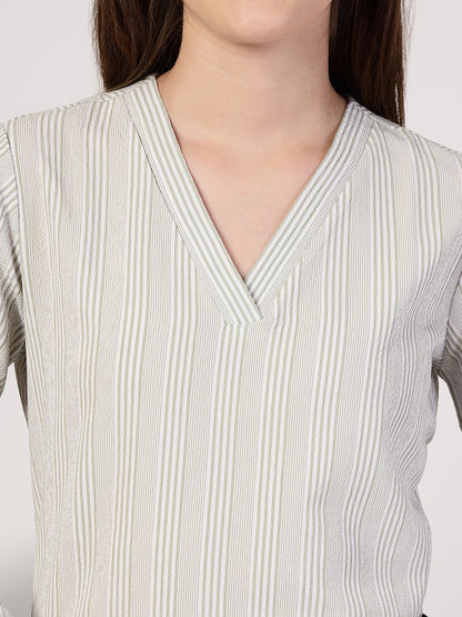 Style Quotient Women's top with V neck and bell sleeves