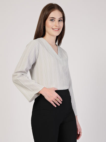 Style Quotient Women's top with V neck and bell sleeves