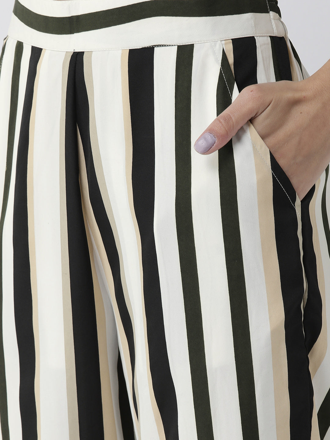 Style Quotient Women Off-White & Black Original Straight Fit Striped Parallel Trousers